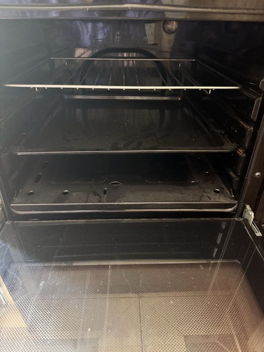 Продам газовую плиту