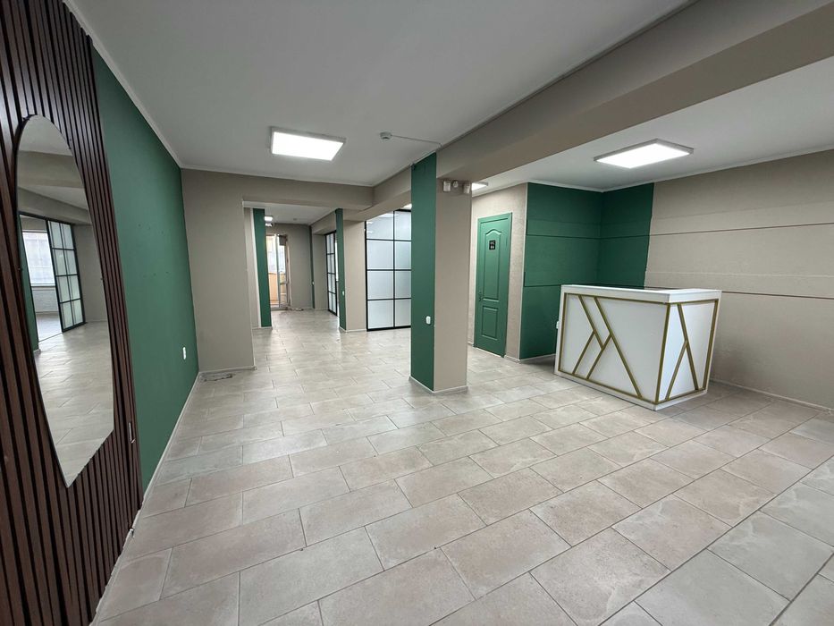 Коммерческое помещение под бизнес - 70 м², ул. Абая