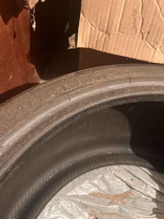 Продам шины на 18