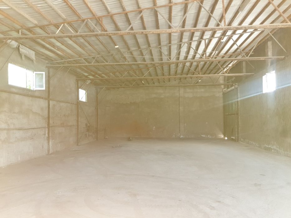 Ғимарат,  қойма,  база