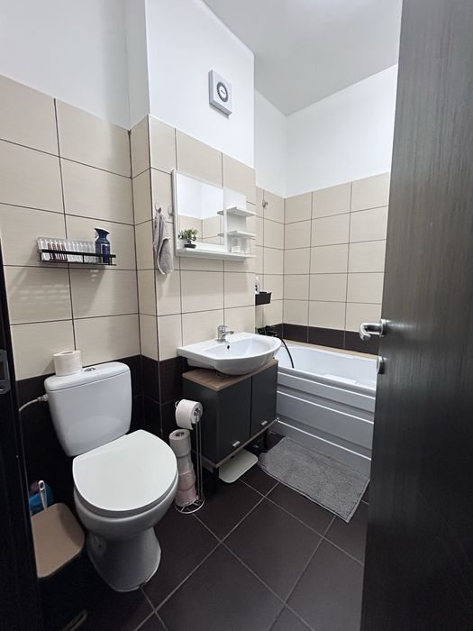 Inchiriez Apartament 2 camere