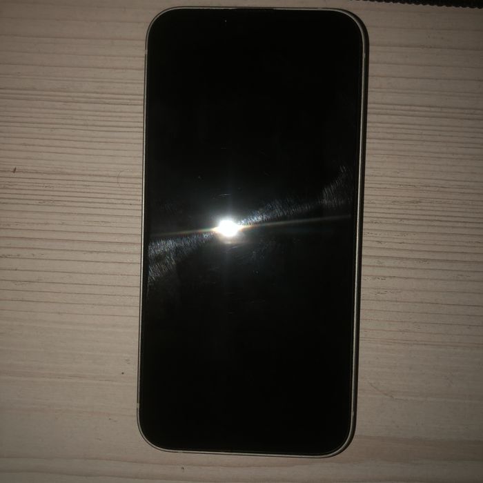 Продам iphone 13