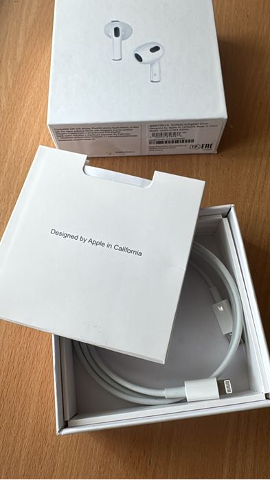 продам airpods 3 оригинал