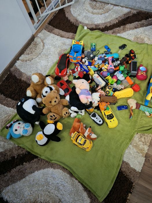 Jucarii lot stare foarte buna