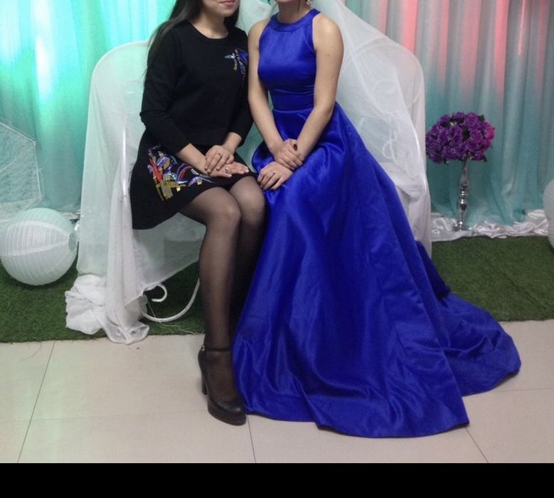 Вечерная платье