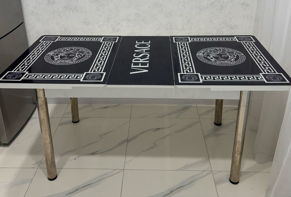 Раздвижной кухонный стол