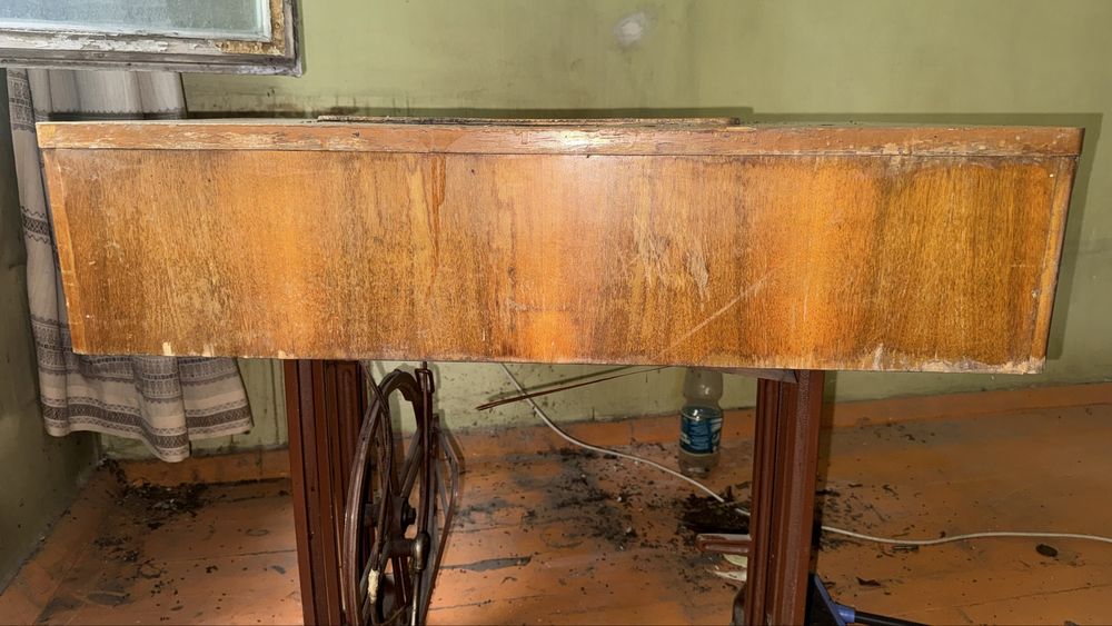 Швейная машинка со столом lada 237-1