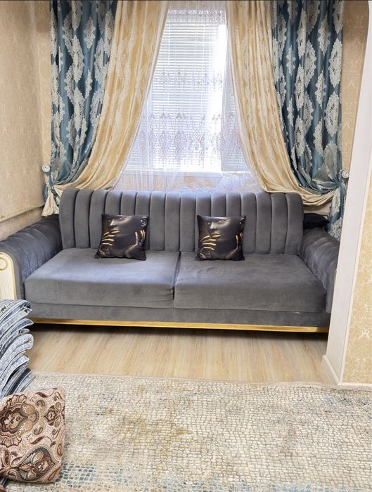 Продам диван+сервант