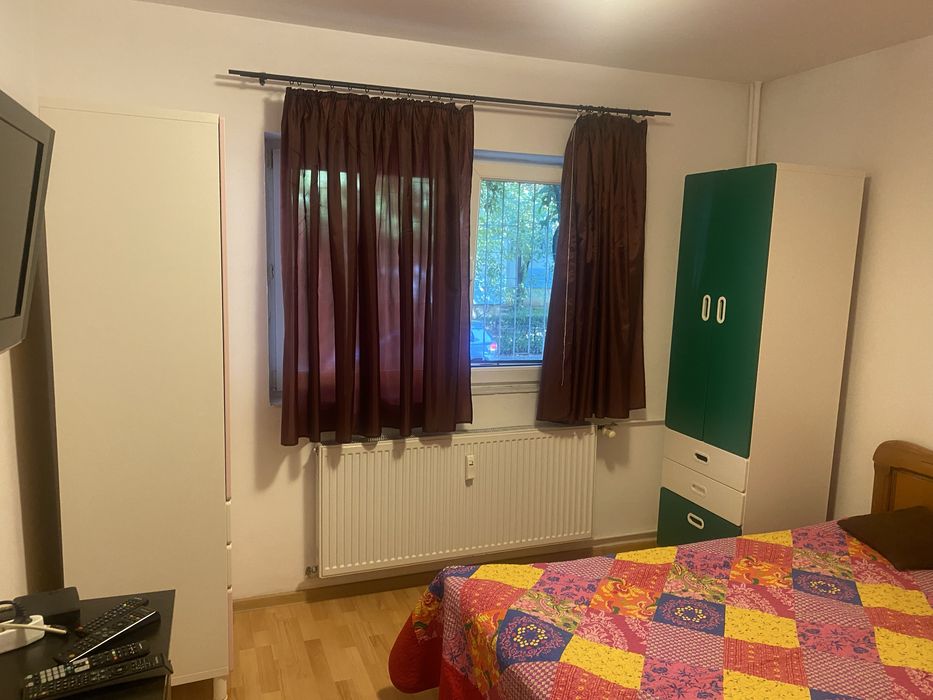 Inchiriere apartament 2 camere decomandat sector 4