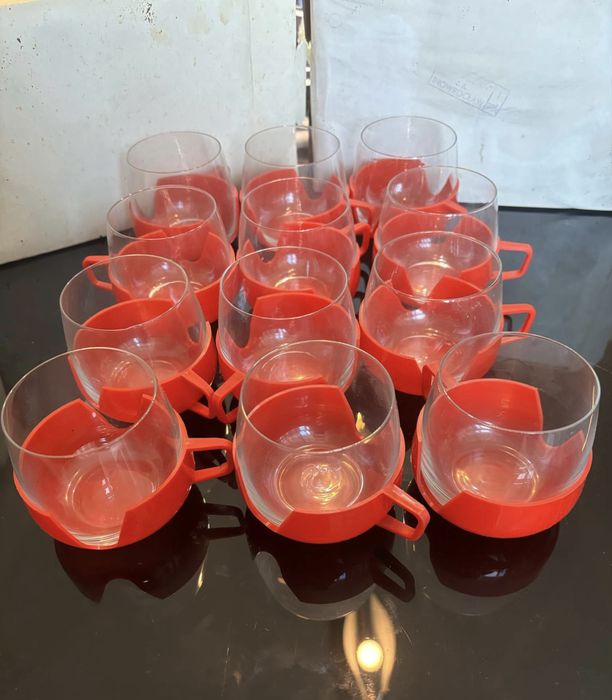 Чисто нови стъклени стъкани подстакани чаши от соц