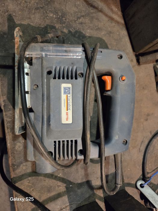 Продам электролобзик