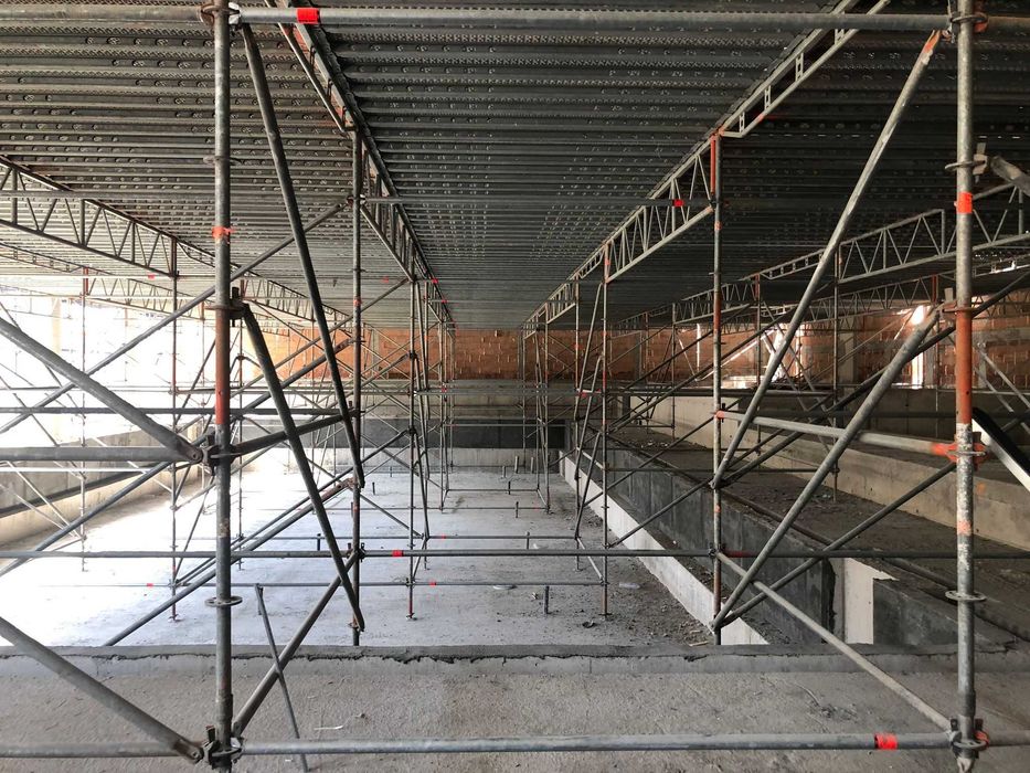SCHELA de inchiriat - LAYHER Speedyscaf, LAYHER Allround si Popi metalici