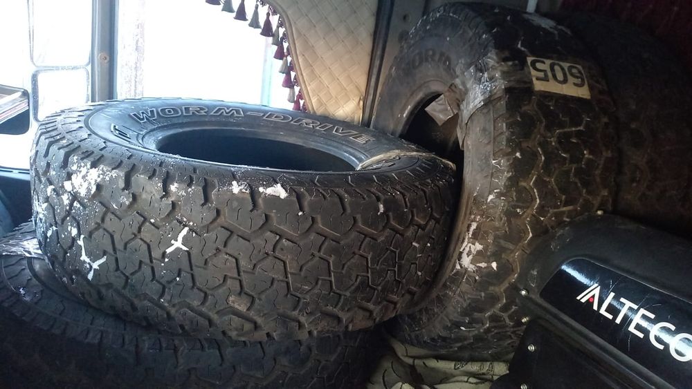 Продам шины 31×10 50LT15