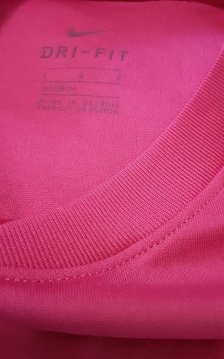 (L 147-158) NIKE оригинален сет за момиче 21€