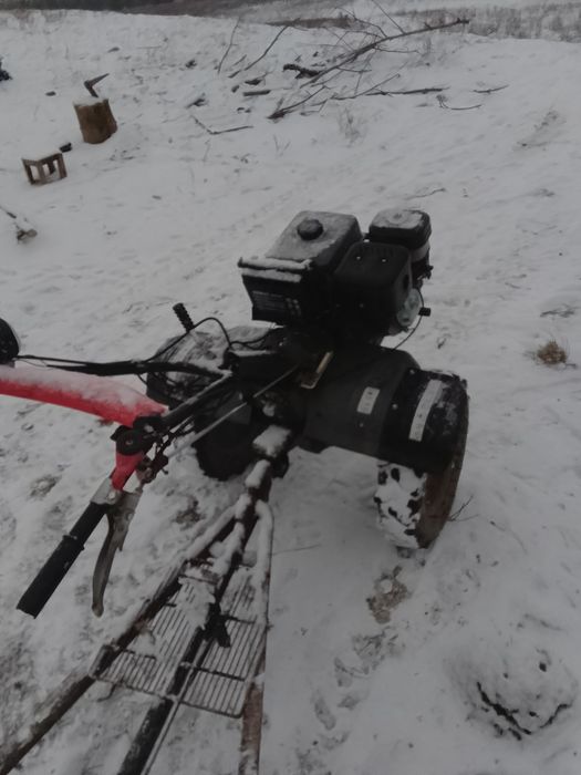 Vând motocultor 14 cai benzina