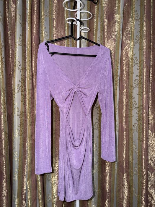 Фиолетовое платье