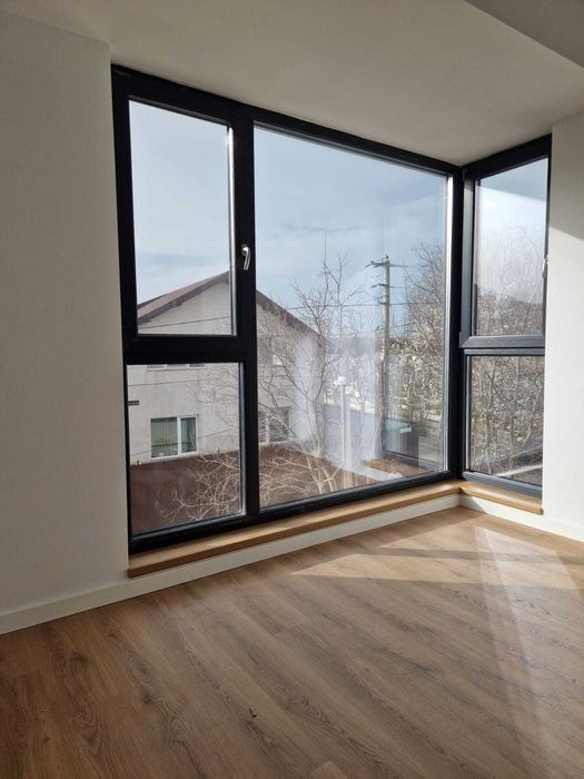 Casă nouă de vânzare – poziție pe colț, curte pe 3 laturi, zona Elvila