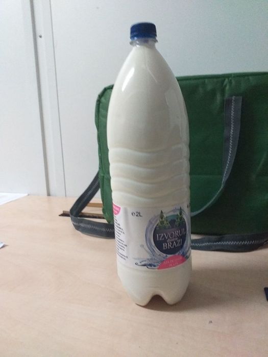 Vând lapte de capra bio,asigur transportul