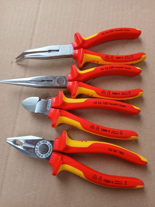 Set profesional  Knipex VDE  4  pcs