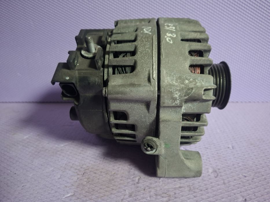 Alternator 150A motor N47 20D N57 30D BMW E90 E91 E92 E93 E83 Cod 7805432