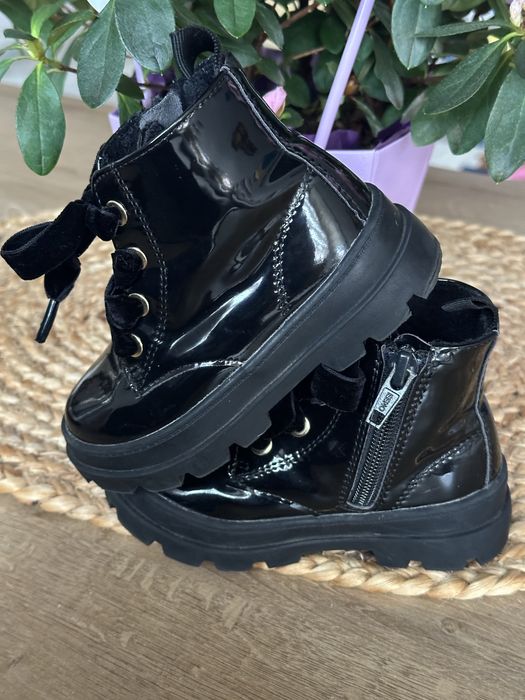 Детски лачени боти H&M//22р