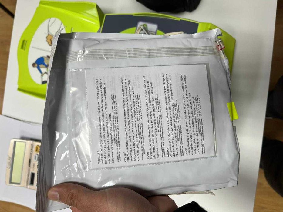 Дефибриллятор ZOLL AED Plus (новый, оригинал, США)