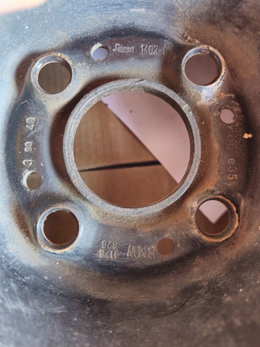 Продам 4 штамповки R 14