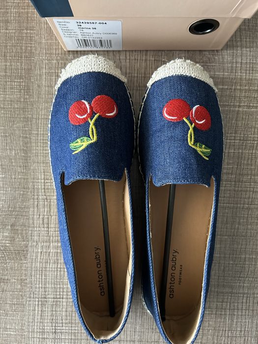 Летни мокасини с бродерия