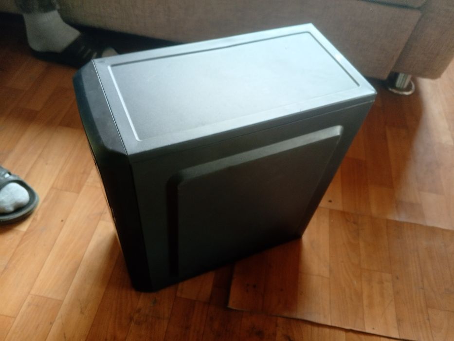 Продам ПК с подсветкой торг есть