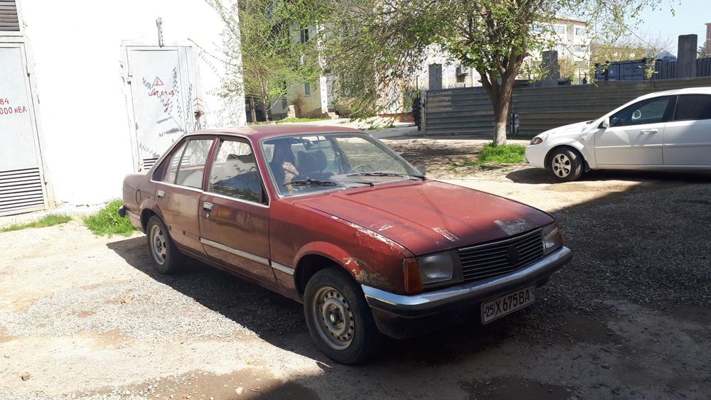 Опель рекорд Opel rekord запчаст