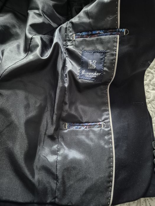 Vand costum copii 10 ani sau depinde de masuratori