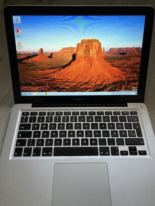 Vand macbook pro 2010 cu ssd 128gb