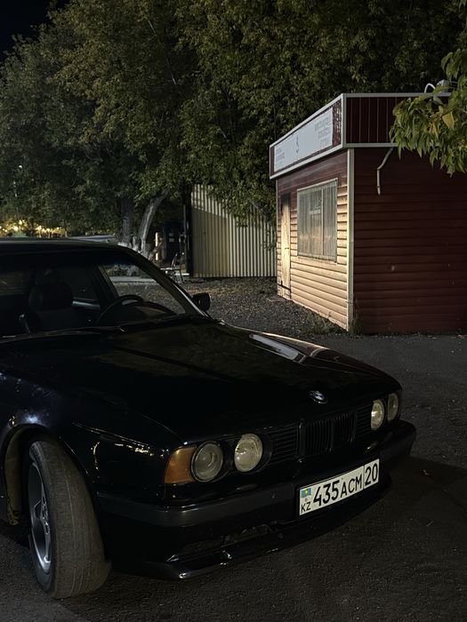 Продаю BMW E34 525
