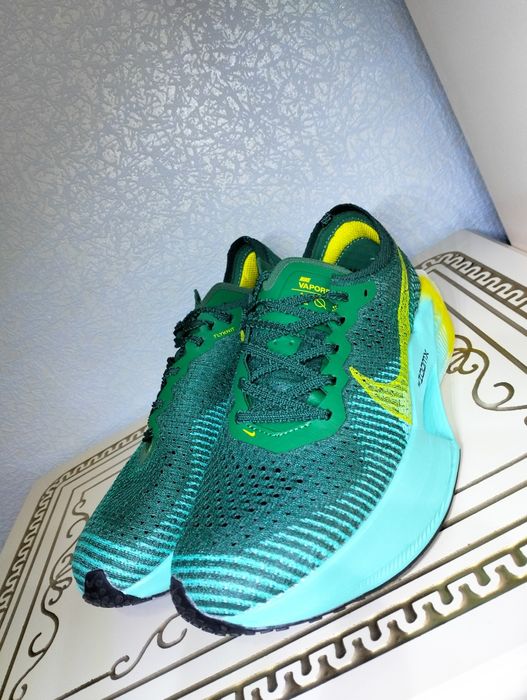 Беговые кроссы Nike zoom x