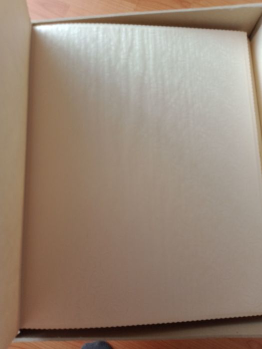 Album foto comuniune tip carte,și suport original pentru sticlă de coniac