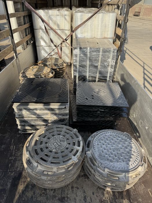 ВЧШГ Квадратные люки на шарнире и замке