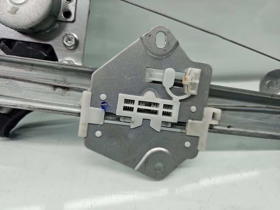 Macara electrica geam dreapta fata Dacia Logan (LS) [Fabr 2004-2012] O