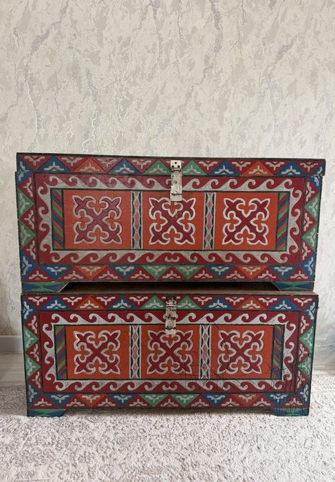 Сандық\Сандык қазақи өрнекпен