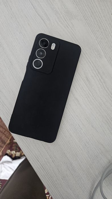 Продаю Realme C71 + смарт часы ( в подарок )