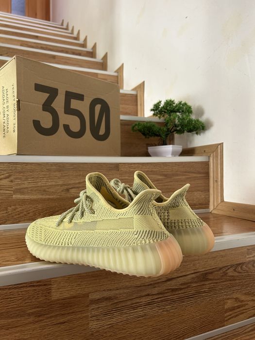 Vand Yeezy Boost 350