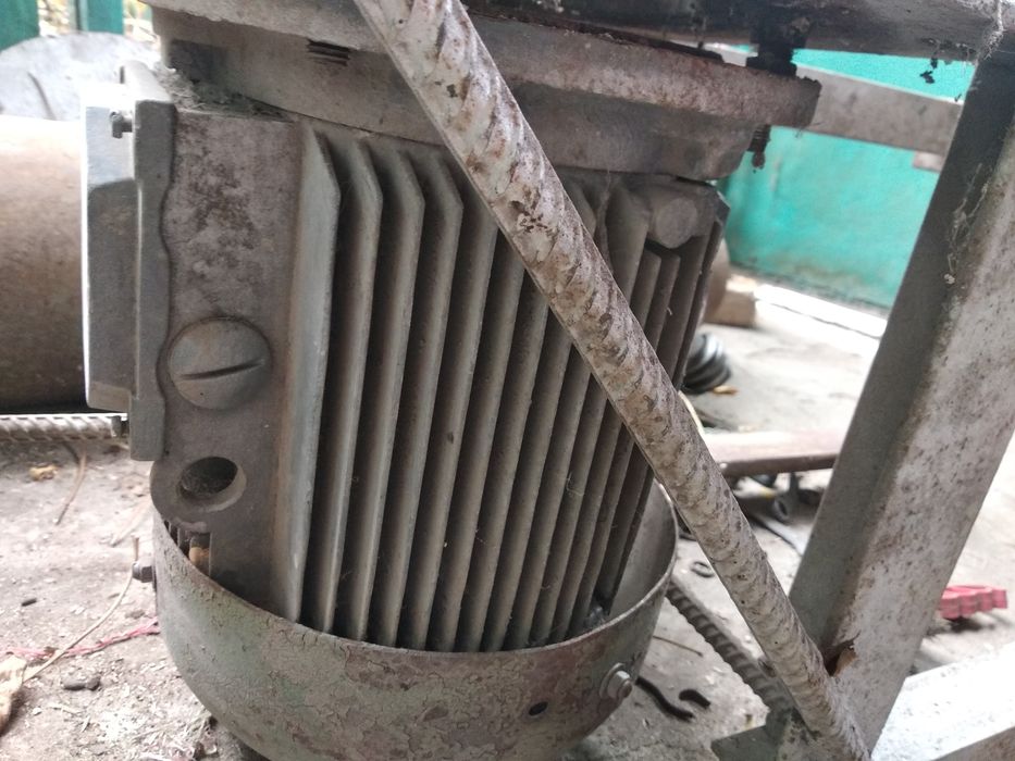 Электродвигатель