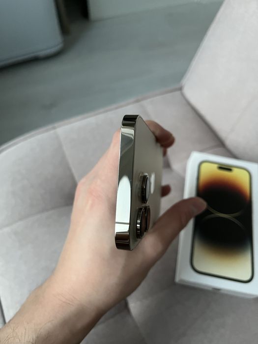 Продам iphone 14 pro в отличном состоянии