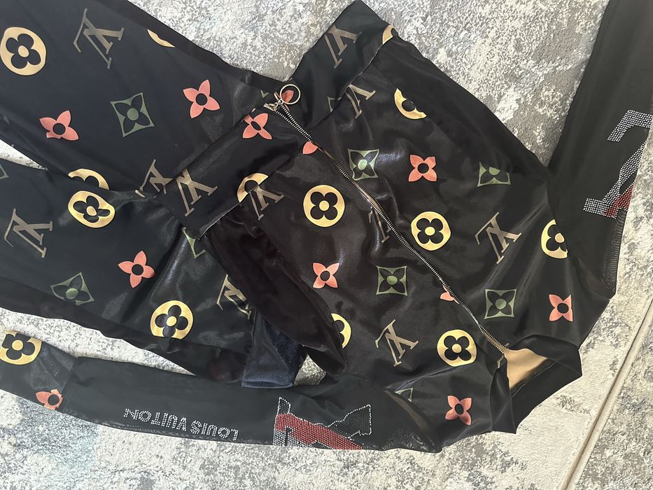 LV костюм двойка
