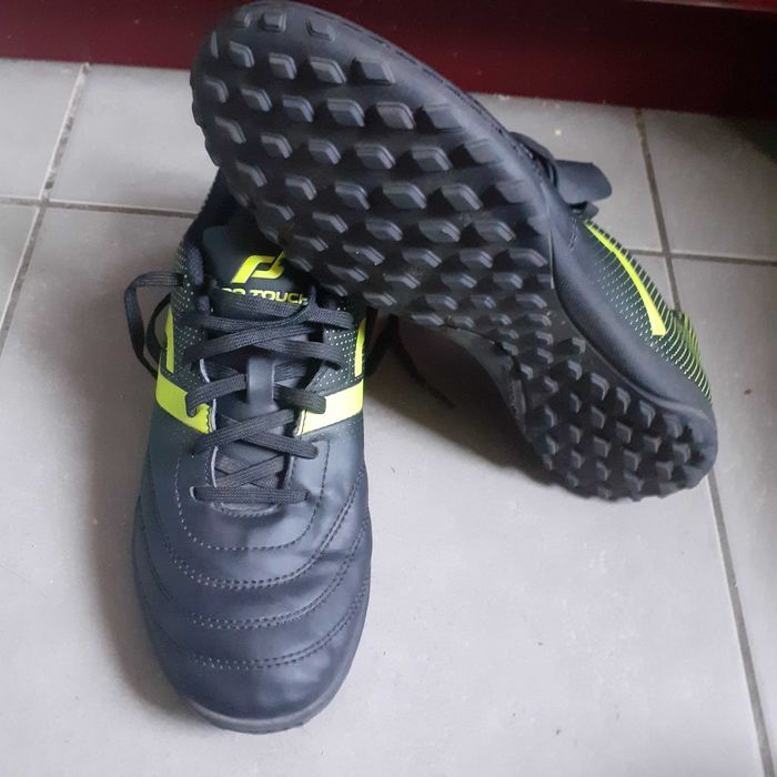 Vand adidasi fotbal ProTouch originali, marime 38, pret 80 lei