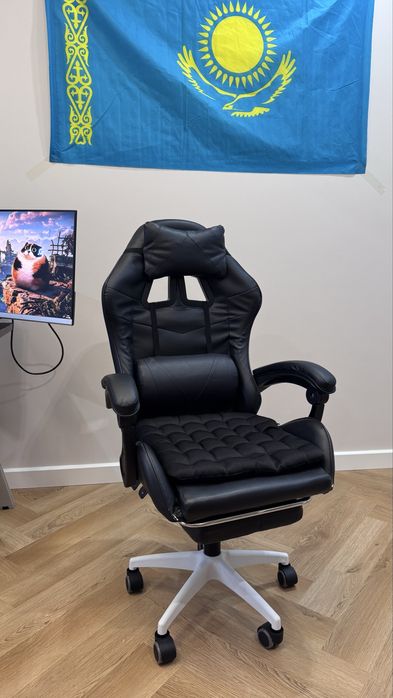 Продам игровое кресло