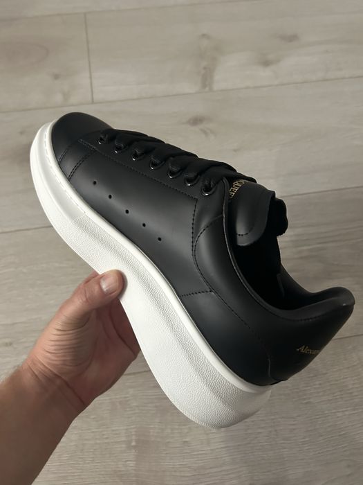 Alexander McQueen nr 40