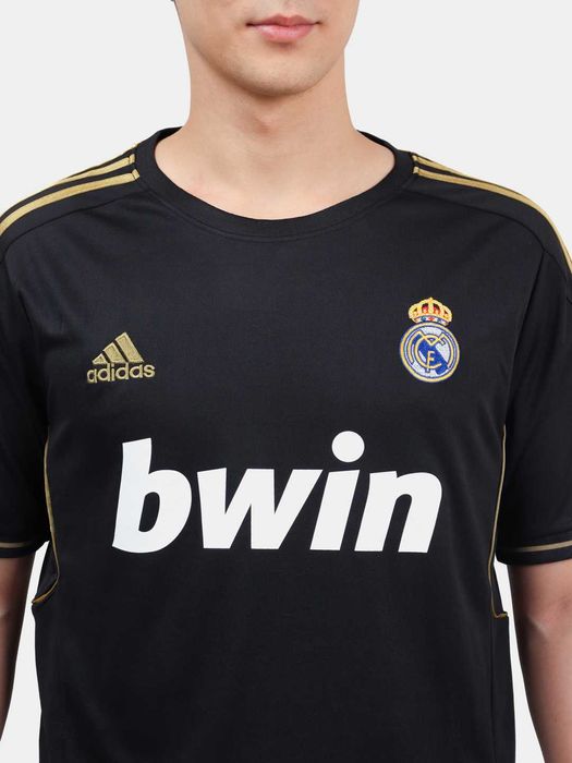 Футбольная форма Реал Мадрид (черная bwin)