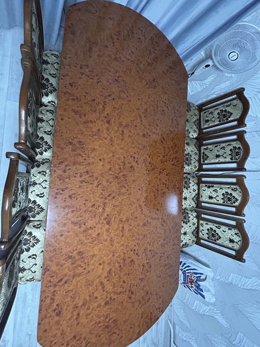 Продам стол 3 м на 8 персон