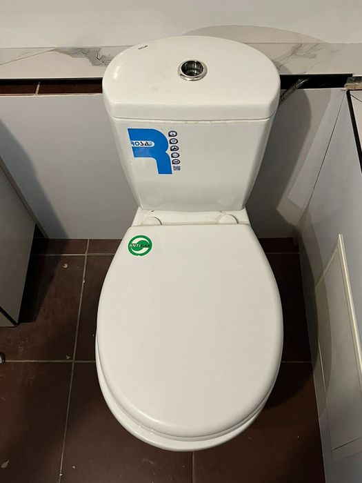 Унитаз и раквина