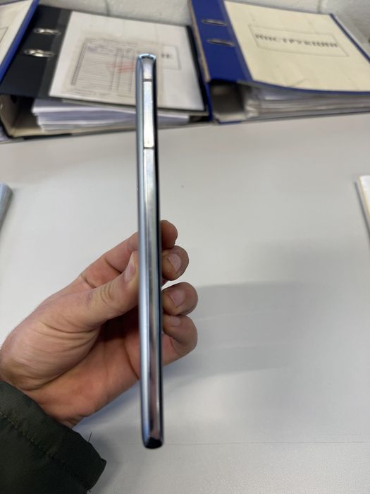 Samsung S21 ultira holati idiyal kareyadan kelgan 2 yil bo‘ldi